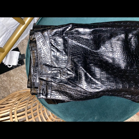 Black faux leather croc straight leg - Picture 5 of 7